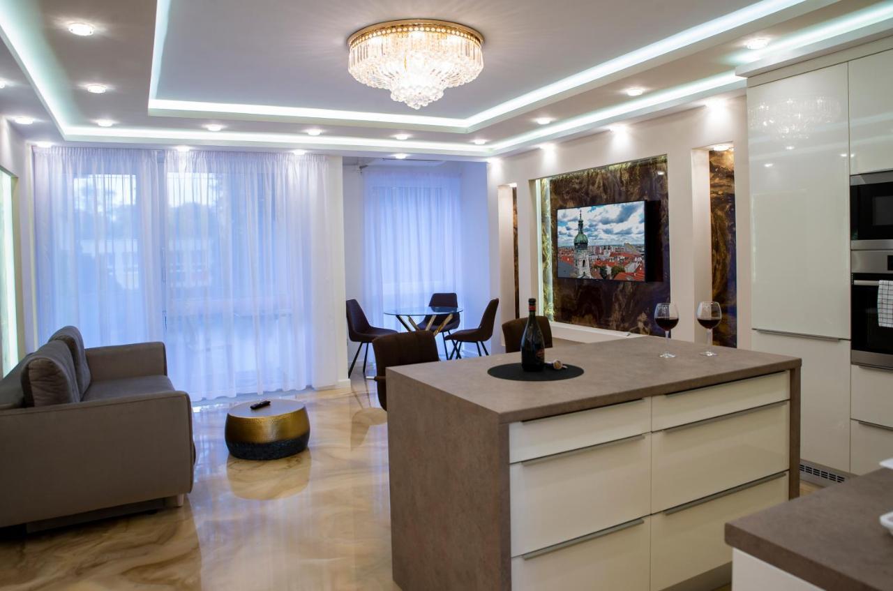 Dream Apartman 2 With Free Parking Győr Eksteriør bilde